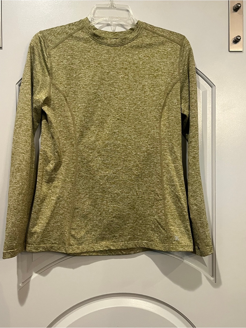 Hurley heathered Olive Green Long Sleeve Performance Trail Tee. GUC!